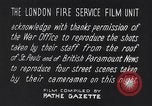 Image Nazi raid aérien incendiaires London England Royaume-Uni, 1940, de la seconde 13 séquences d'archives historiques vidéo 65675031712