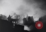 Image Nazi raid aérien incendiaires London England Royaume-Uni, 1940, de la seconde 49 séquences d'archives historiques vidéo 65675031712