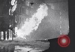 Immagine di Incendi a Londra dopo il tedesco blitz incursioni seconda guerra mondiale Londra Inghilterra Regno Unito, 1940, secondo 3 filmato di repertorio 65675031713