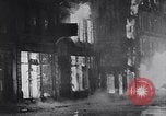 Immagine di Incendi a Londra dopo il tedesco blitz incursioni seconda guerra mondiale Londra Inghilterra Regno Unito, 1940, secondo 10 filmato di repertorio 65675031713