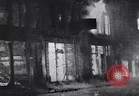 Immagine di Incendi a Londra dopo il tedesco blitz incursioni seconda guerra mondiale Londra Inghilterra Regno Unito, 1940, secondo 11 filmato di repertorio 65675031713