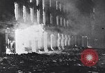 Standbild Blitzkrieg über London London England Vereinigtes Königreich, 1940, aus Sekunde 36 historischem Filmmaterial Videoclip 65675031715