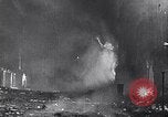 Standbild Blitzkrieg über London London England Vereinigtes Königreich, 1940, aus Sekunde 41 historischem Filmmaterial Videoclip 65675031715