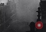 Standbild London Blitz London England Vereinigtes Königreich, 1940, aus Sekunde 29 historischem Filmmaterial Videoclip 65675031716