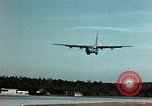 Standbild Lockheed C-130B Hercules United States USA, 1960, aus Sekunde 33 historischem Filmmaterial Videoclip 65675031738