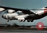 Standbild Lockheed C-130B Hercules United States USA, 1960, aus Sekunde 41 historischem Filmmaterial Videoclip 65675031738