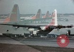 Standbild Lockheed C-130B Hercules United States USA, 1960, aus Sekunde 43 historischem Filmmaterial Videoclip 65675031738