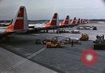 Standbild Lockheed C-130B Hercules United States USA, 1960, aus Sekunde 51 historischem Filmmaterial Videoclip 65675031738