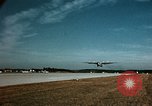 Standbild Lockheed C-130B Hercules United States USA, 1960, aus Sekunde 54 historischem Filmmaterial Videoclip 65675031738