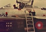Standbild RF-84F Thunderflash Berlin Deutschland, 1959, aus Sekunde 55 historischem Filmmaterial Videoclip 65675031748