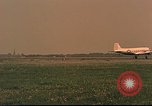 Immagine di C-47 Skytrain Berlino Germania, 1959, secondo 19 filmato di repertorio 65675031749
