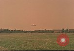 Immagine di C-47 Skytrain Berlino Germania, 1959, secondo 27 filmato di repertorio 65675031749