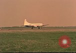 Immagine di C-47 Skytrain Berlino Germania, 1959, secondo 40 filmato di repertorio 65675031749