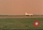 Immagine di C-47 Skytrain Berlino Germania, 1959, secondo 41 filmato di repertorio 65675031749