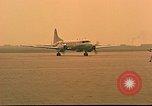 Immagine di C-47 Skytrain Berlino Germania, 1959, secondo 56 filmato di repertorio 65675031749