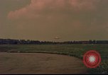 Standbild C-47 Skytrain Berlin Deutschland, 1959, aus Sekunde 5 historischem Filmmaterial Videoclip 65675031750