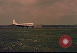 Standbild C-47 Skytrain Berlin Deutschland, 1959, aus Sekunde 16 historischem Filmmaterial Videoclip 65675031750