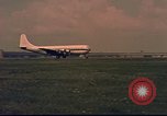 Standbild C-47 Skytrain Berlin Deutschland, 1959, aus Sekunde 17 historischem Filmmaterial Videoclip 65675031750