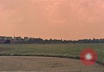 Standbild C-47 Skytrain Berlin Deutschland, 1959, aus Sekunde 31 historischem Filmmaterial Videoclip 65675031750