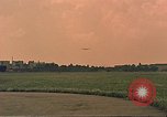 Standbild C-47 Skytrain Berlin Deutschland, 1959, aus Sekunde 40 historischem Filmmaterial Videoclip 65675031750