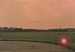 Standbild C-47 Skytrain Berlin Deutschland, 1959, aus Sekunde 42 historischem Filmmaterial Videoclip 65675031750