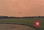 Standbild C-47 Skytrain Berlin Deutschland, 1959, aus Sekunde 49 historischem Filmmaterial Videoclip 65675031750