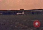 Standbild C-47 Skytrain Berlin Deutschland, 1959, aus Sekunde 50 historischem Filmmaterial Videoclip 65675031750