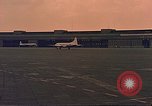 Standbild C-47 Skytrain Berlin Deutschland, 1959, aus Sekunde 55 historischem Filmmaterial Videoclip 65675031750