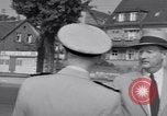 Standbild Charles eine Halleck Wiesbaden Deutschland, 1955, aus Sekunde 24 historischem Filmmaterial Videoclip 65675031763