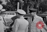 Standbild Charles eine Halleck Wiesbaden Deutschland, 1955, aus Sekunde 28 historischem Filmmaterial Videoclip 65675031763