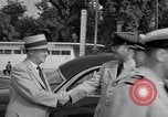 Standbild Charles eine Halleck Wiesbaden Deutschland, 1955, aus Sekunde 35 historischem Filmmaterial Videoclip 65675031763