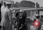 Standbild Charles eine Halleck Wiesbaden Deutschland, 1955, aus Sekunde 47 historischem Filmmaterial Videoclip 65675031764