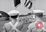 Standbild Alfred Gruenther M Wiesbaden Deutschland, 1955, aus Sekunde 23 historischem Filmmaterial Videoclip 65675031766