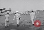 Standbild Alfred Gruenther M Wiesbaden Deutschland, 1955, aus Sekunde 53 historischem Filmmaterial Videoclip 65675031766