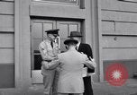 Standbild Charles R Deane Wiesbaden Deutschland, 1955, aus Sekunde 19 historischem Filmmaterial Videoclip 65675031767