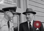 Standbild Charles R Deane Wiesbaden Deutschland, 1955, aus Sekunde 30 historischem Filmmaterial Videoclip 65675031767