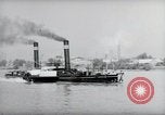 Image le trafic sur le Rhin Wiesbaden Allemagne, 1954, de la seconde 20 séquences d'archives historiques vidéo 65675031783