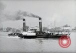 Image le trafic sur le Rhin Wiesbaden Allemagne, 1954, de la seconde 29 séquences d'archives historiques vidéo 65675031783