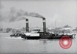 Image le trafic sur le Rhin Wiesbaden Allemagne, 1954, de la seconde 32 séquences d'archives historiques vidéo 65675031783