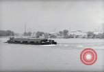 Image le trafic sur le Rhin Wiesbaden Allemagne, 1954, de la seconde 49 séquences d'archives historiques vidéo 65675031783