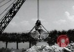 Image construction de pont Wiesbaden Allemagne, 1954, de la seconde 38 séquences d'archives historiques vidéo 65675031785