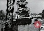 Image construction de pont Wiesbaden Allemagne, 1954, de la seconde 55 séquences d'archives historiques vidéo 65675031785
