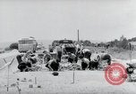 Image les travailleurs allemands Wiesbaden Allemagne, 1954, de la seconde 18 séquences d'archives historiques vidéo 65675031788