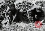 Image les travailleurs allemands Wiesbaden Allemagne, 1954, de la seconde 37 séquences d'archives historiques vidéo 65675031788