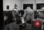 Immagine di Laboratorio di film Germania, 1955, secondo 8 filmato di repertorio 65675031815