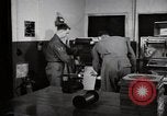 Immagine di Laboratorio di film Germania, 1955, secondo 33 filmato di repertorio 65675031815