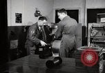 Immagine di Laboratorio di film Germania, 1955, secondo 49 filmato di repertorio 65675031815