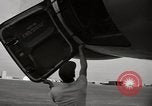 Standbild B-47 Stratojet Oxfordshire England, 1953, aus Sekunde 35 historischem Filmmaterial Videoclip 65675031849