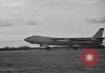 Standbild B-47 Stratojet Oxfordshire England, 1953, aus Sekunde 19 historischem Filmmaterial Videoclip 65675031850