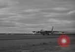 Standbild B-47 Stratojet Oxfordshire England, 1953, aus Sekunde 22 historischem Filmmaterial Videoclip 65675031851